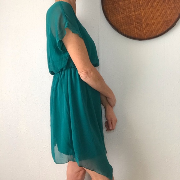 👗Teal green asymmetrical mini dress - Picture 2 of 8